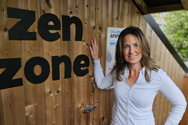 Juf Cindy Bij De Zen Zone Van GO! Basisschool De Stempel In Brugge Rh