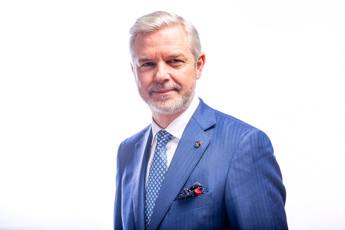 Portretfoto van raadslid Dennis Cluydts